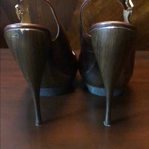 Bruno Magli Brown Leather/Wood Platform Slingbacks - Picture 3 of 6